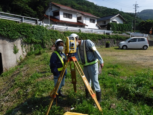 若手社員活躍中！！