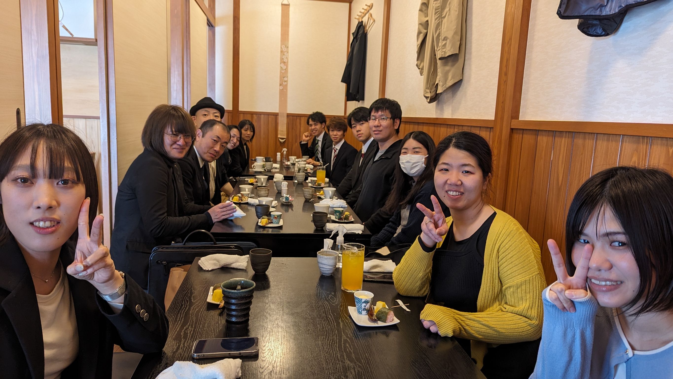 入社式後の昼食会