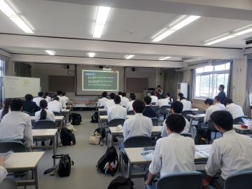 サービス部　企業説明会